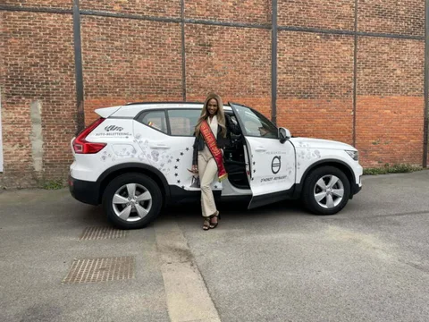 Volvo promowagen met belettering voor Miss België